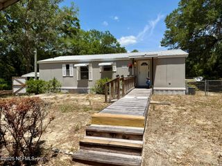 118 LUTHER Drive, Interlachen, FL 32148