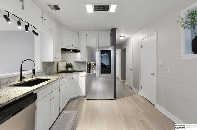 509 W Perry Street, Papillion, NE 68046