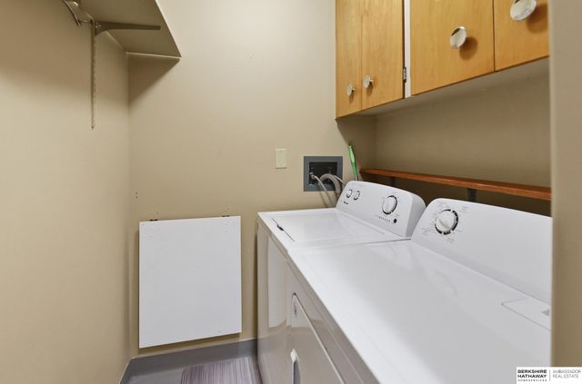 509 W Perry Street, Papillion, NE 68046