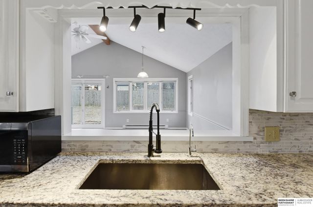 509 W Perry Street, Papillion, NE 68046