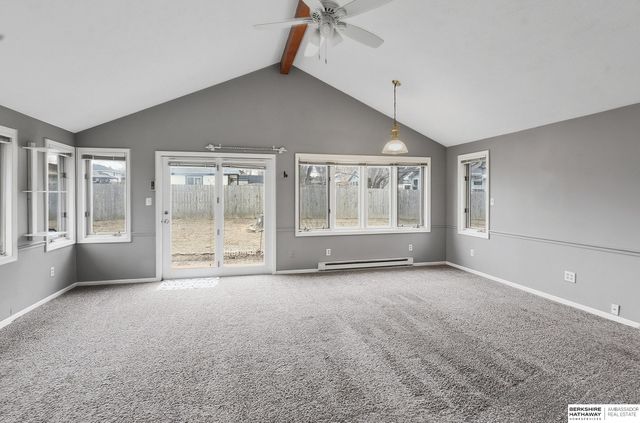 509 W Perry Street, Papillion, NE 68046