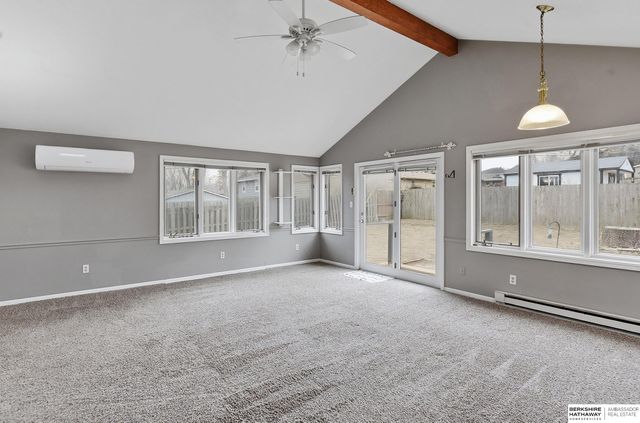 509 W Perry Street, Papillion, NE 68046