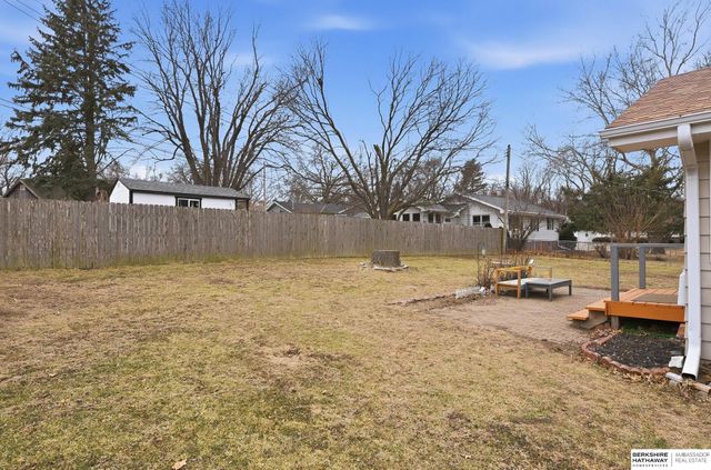 509 W Perry Street, Papillion, NE 68046