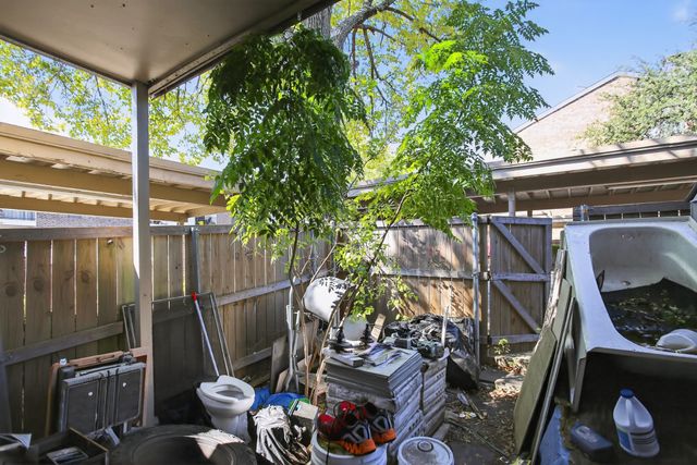 5750 Phoenix Drive 1, Dallas, TX 75231