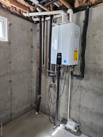 13 N Swezeytown Road, Middle Island, NY 11953