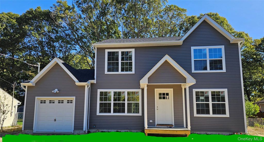 13 N Swezeytown Road, Middle Island, NY 11953