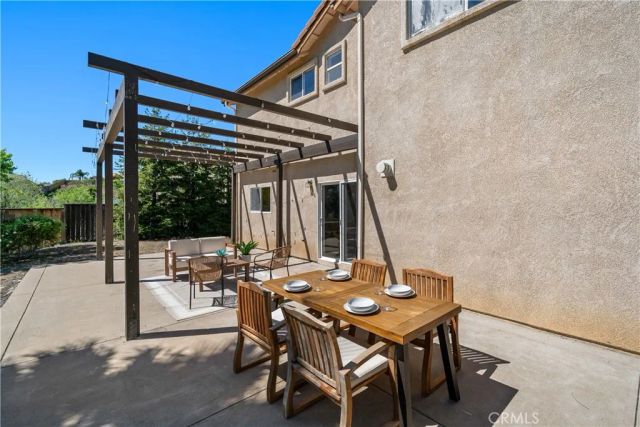 1625 Leah Way, Paso Robles, CA 93446