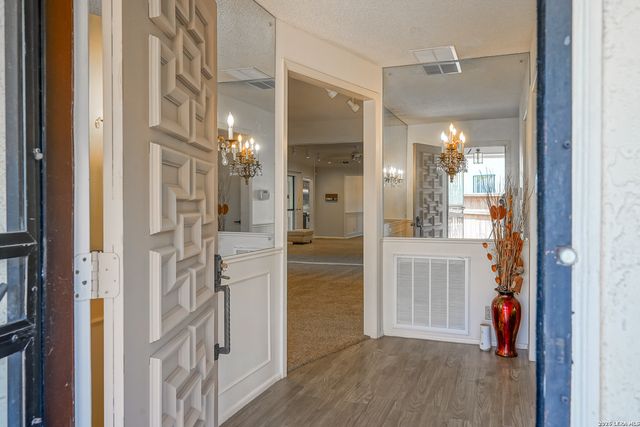 5835 Royal Club, San Antonio, TX 78239