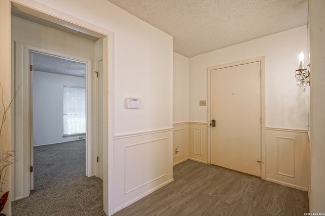 5835 Royal Club, San Antonio, TX 78239