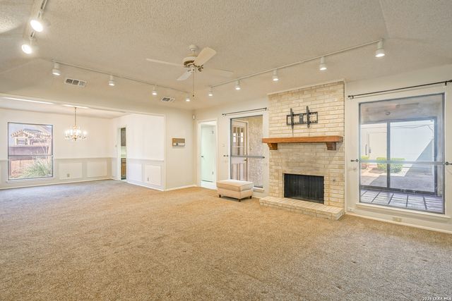 5835 Royal Club, San Antonio, TX 78239