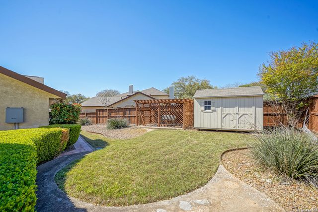 5835 Royal Club, San Antonio, TX 78239