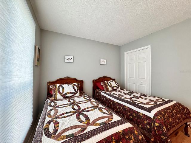 4001 BENEVA ROAD 417, Sarasota, FL 34233