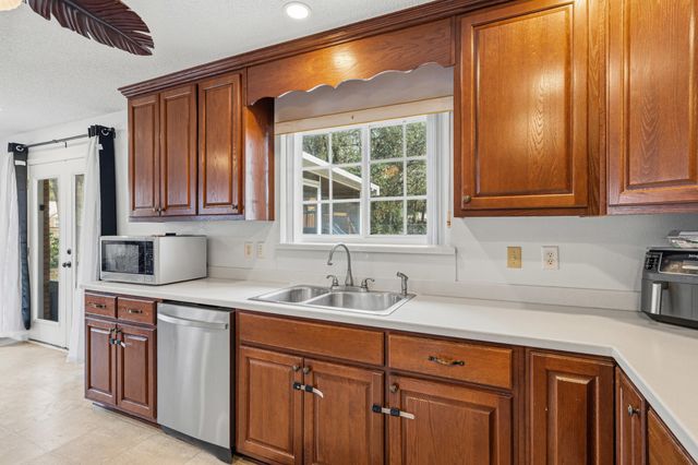 4785 Shoal Lake Circle, Crestview, FL 32539