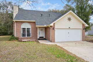 4785 Shoal Lake Circle, Crestview, FL 32539