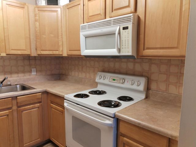 420 S B Street A4, Lake Worth Beach, FL 33460