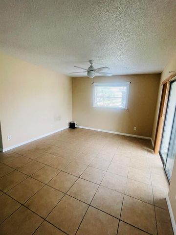 420 S B Street A4, Lake Worth Beach, FL 33460
