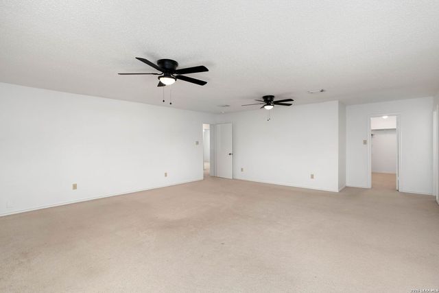 8090 Chestnut Ash, Converse, TX 78109