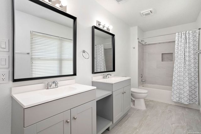 8090 Chestnut Ash, Converse, TX 78109