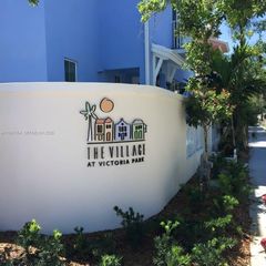 918 NE 17th Way, Fort Lauderdale, FL 33304