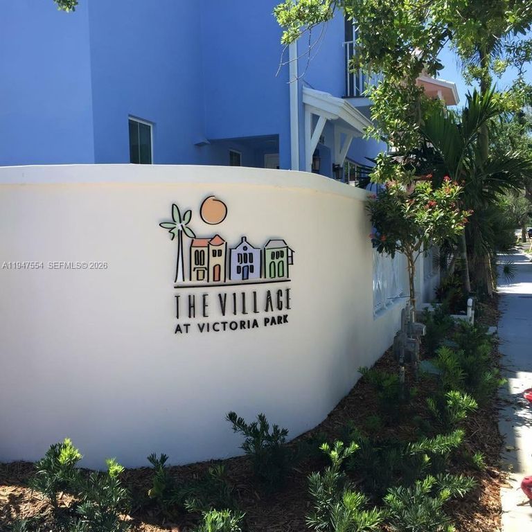 918 NE 17th Way, Fort Lauderdale, FL 33304