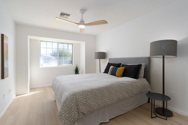 1843 N Whitewater Club Drive, Palm Springs, CA 92262