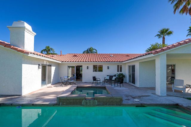 1843 N Whitewater Club Drive, Palm Springs, CA 92262
