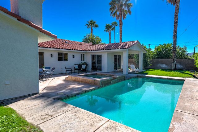 1843 N Whitewater Club Drive, Palm Springs, CA 92262
