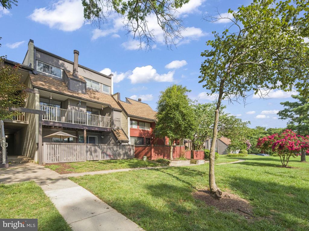 8057 PANTANO PL, Alexandria, VA 22309
