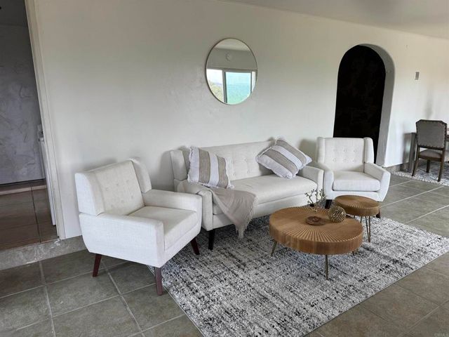 435 Rancho Camino, Fallbrook, CA 92028