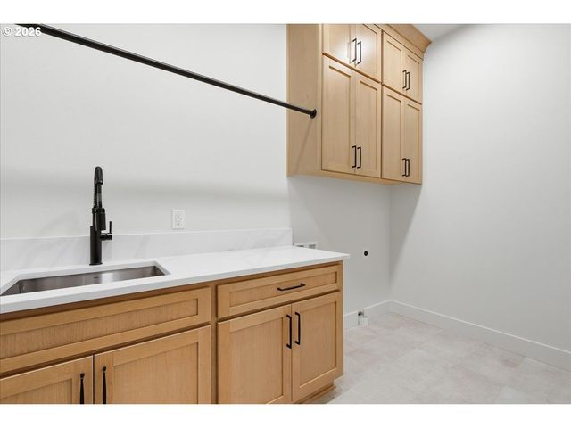 8614 Ne 183RD Pl, Vancouver, WA 98682