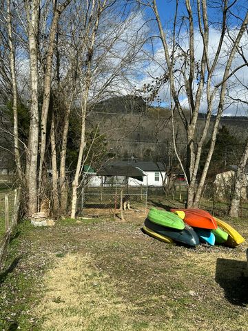 804 Castleview Circle 14, Jasper, TN 37347