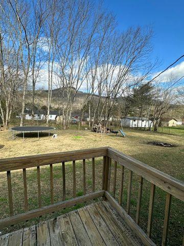 804 Castleview Circle 14, Jasper, TN 37347