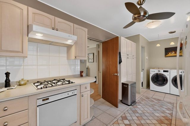 806 Hermosa Drive NE, Albuquerque, NM 87110