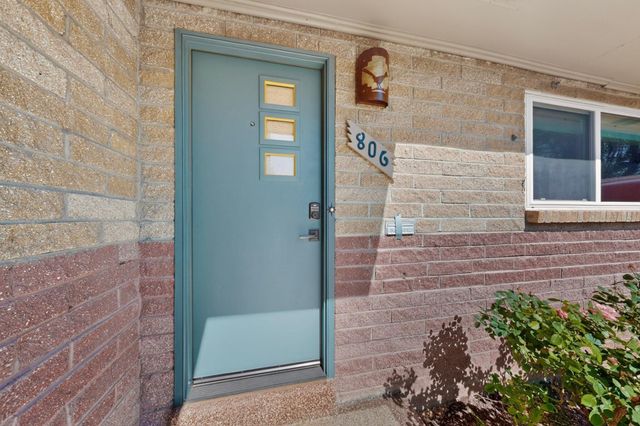 806 Hermosa Drive NE, Albuquerque, NM 87110