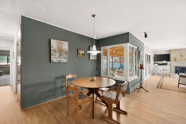 806 Hermosa Drive NE, Albuquerque, NM 87110