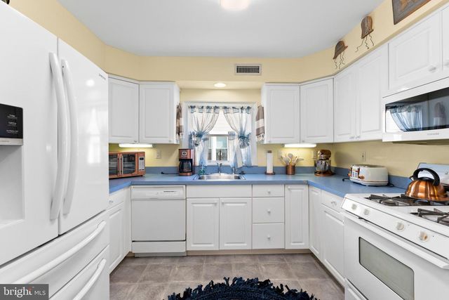 2537 BAY AVE, Ocean City, NJ 08226