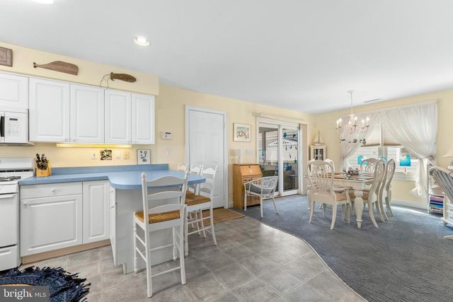 2537 BAY AVE, Ocean City, NJ 08226