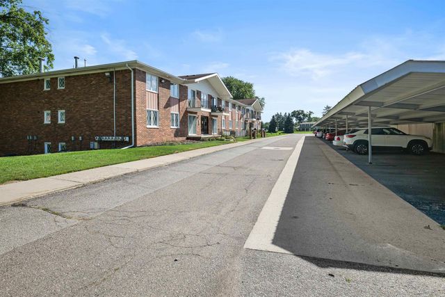 54669 Shelby Road, Shelby Twp, MI 48316