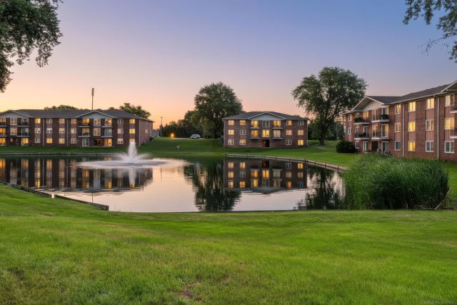 54669 Shelby Road, Shelby Twp, MI 48316