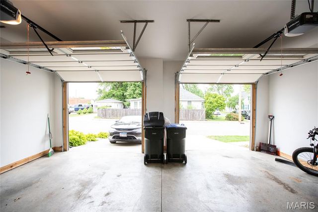 132 E Locust Street, Columbia, IL 62236
