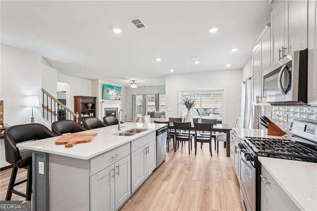 401 MURPHY Avenue, Canton, GA 30114