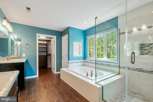 21255 OLIVE GREEN CT, Ashburn, VA 20147