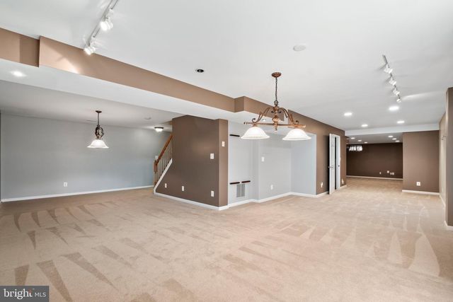 21255 OLIVE GREEN CT, Ashburn, VA 20147