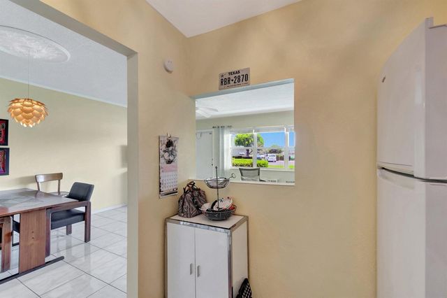 210 Horizons E 103, Boynton Beach, FL 33435