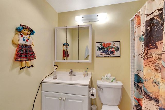 210 Horizons E 103, Boynton Beach, FL 33435