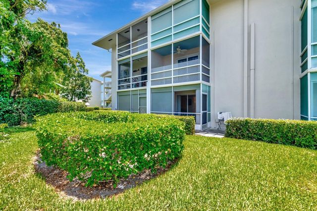 210 Horizons E 103, Boynton Beach, FL 33435