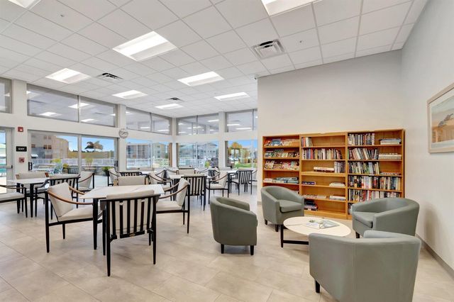 210 Horizons E 103, Boynton Beach, FL 33435