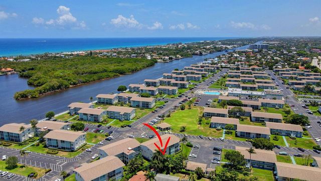 210 Horizons E 103, Boynton Beach, FL 33435