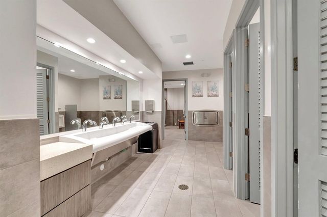 210 Horizons E 103, Boynton Beach, FL 33435