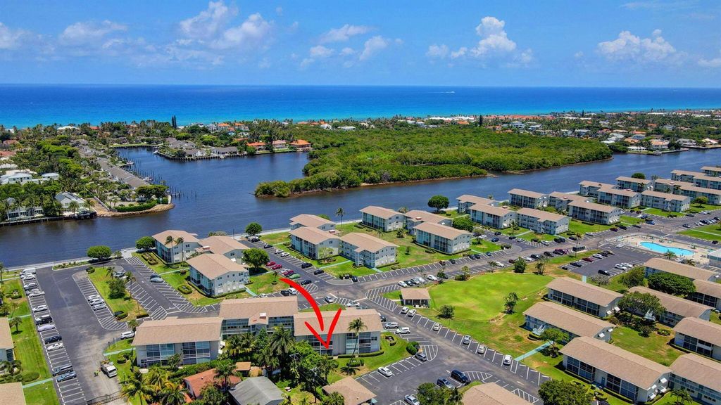 210 Horizons E 103, Boynton Beach, FL 33435
